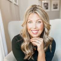 Kimberly Forte's Instagram, Twitter & Facebook