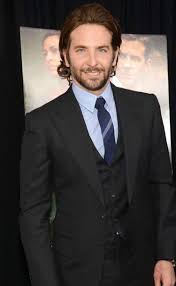 Schwarzer Anzug Aber Welches Hemd 15 Stylingtipps Fur Herren Suit Jonahhill Anziehen Schwarzer Anzug Blaues Hemd Schwarze Anzug Manner Schwarzer Anzug