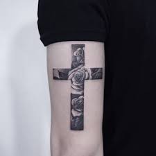 50 Cruces Y Flores Ver Todos Galeria De Tatuajes Facebook