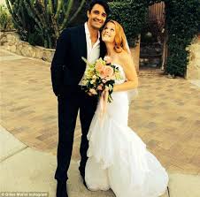 Katie Leclerc Marries Brian Habecost In Front Of Lea Thompson Switched At Birth Katie Leclerc Celebrities