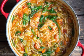 Ragout D Orzo Ragout De Nouilles De Riz Aux Epinards Madame Cuisine Emily Recettedeboeuf En 2020 Nouilles De Riz Recette De Ragout Risoni