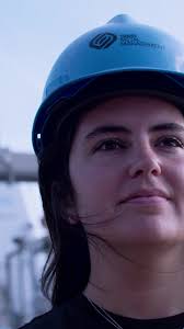 🌋 For #WHOI petrologist Forrest Horton, the future of hazard prediction is  geochemical. When the Hawaiian volcano #MaunaLoa started erupting in late  2022– for the first time in 38 years– he sensed