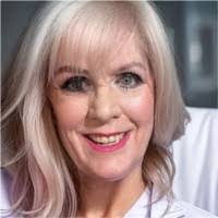 Melanie Mays's Instagram, Twitter & Facebook