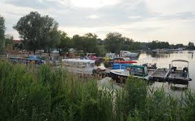 Cheap accommodations in werder upon havel. Kruger Till Raft Hire Havelland Werder Havel 14542