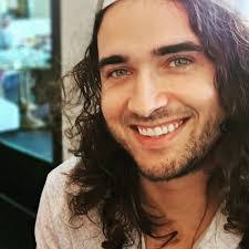 Mark Wines's Instagram, Twitter & Facebook