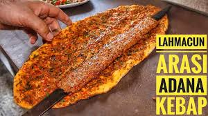 Bugün saat 22:00 itibarıyla kapanacak. Lahmacun Arasi Adana Kebap Ikisi Bir Arada Sokak Lezzetleri Youtube
