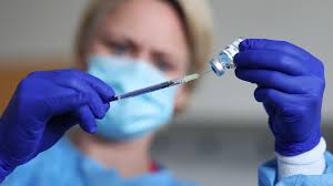 Европа дори воситалари агентлиги (ема) вакили astrazeneca вакцинаси билан эмлаш ва тромбоз ўртасидаги боғлиқликни тасдиқлади. Eu Arzneimittelbehorde Halt Astrazeneca Impfstoff Fur Sicher Will Aber Einen Warnhinweis Erganzen Stern De