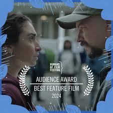 MERCENAIRE (Court-métrage, 2024) «Embauché dans un abattoir porcin par le  biais d'un programme de réinsertion sociale, un ex-détenu tente  désespérément de trouver un autre emploi tout en réprimant la violence qui  sommeille