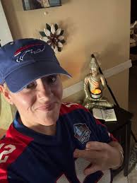 How many Bills players are attending the concert?