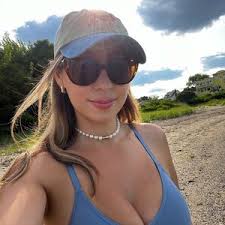 𝑾𝑹𝑬𝑵 𝑳𝑬𝑬 🦢🤍 (@wren.lee)