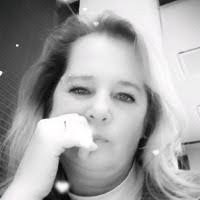 Sandy Schipper's Instagram, Twitter & Facebook