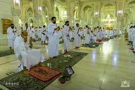 Dengan demikian, bacaan imam saat shalat tarawih satu malam satu juz hingga khatam 30 juz dengan demikian, kata tgk rusli, tadi malam shalat tarawih terakhir di masjidil haram mekkah untuk. Uzivatel ð—›ð—®ð—¿ð—®ð—ºð—®ð—¶ð—» Na Twitteru Beautiful Scenes During Khatam Al Qur An At Masjid Al Haram Earlier Https T Co Uswcmgtr8v Twitter