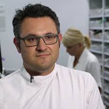 Victoria's Pharmacy Guild answers your questions about the Moderna vaccine 