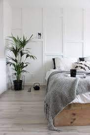 Awesome 98 Clever Minimalist Apartment Bedroom Decorating Ideas Https Lovelyving Com 2018 03 13 98 C Apartment Bedroom Decor Bedroom Interior Remodel Bedroom