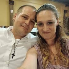 What is the best temporary setup for a rescued red eared slider for 24  hours?