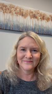 Mother's Day is May 12. Do you have a gift for the moms in your life? If  not, I've got you covered! Watch the video for four suggestions -- links in  my bio. , @tammydearmas @juliedloos @ericbennettart ...