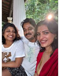 Family is not about blood. Its about whos willing to hold your hand when  you need it the most❣️❣️❣️ @rahul_pasupalan ❣️ @sumy_retoucher ❣️