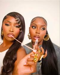 90s themed photoshoot ideas and planning