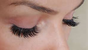 Serum bulu mata adalah salah satu produk kecantikan yang sepertinya terlalu bagus untuk menjadi kenyataan. Mitos Sering Pakai Eyelash Extension Merusak Bulu Mata Faktanya Cantik Tempo Co