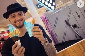 Lavell maurice crawford (born november 11, 1968) is an american comedian and actor. Billy Crawford Shares Secrets Behind Sweet Business Success Philstar Com
