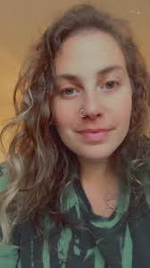 Jewish woman seeking partner in Chicago or Florida