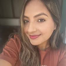 Erika Benavides's Instagram, Twitter & Facebook