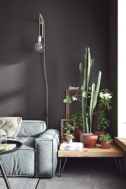 Nem sempre as pessoas dão a atenção necessária para sua mesa de centro, que acaba sendo uma espécie de depósito de objetos, sem que ninguém a use como um artigo. Mesa De Canto Para Sala 60 Ideias Dicas E Como Escolher