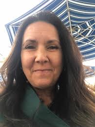 Heidi Bethea's Instagram, Twitter & Facebook