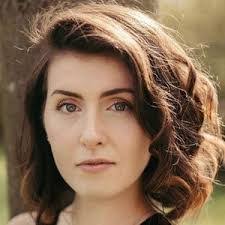 Jenny Bingham's Instagram, Twitter & Facebook