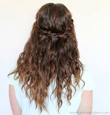 A simple, loose braid at the nape of. 25 Easy And Cute Hairstyles For Curly Hair Southern Living