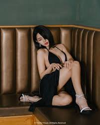 開啟你的幻想 - 白上吹雪 AI創作的綑綁誘惑