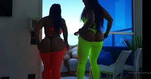 Monica Santhiago & Elisa Sanches - 2 Phat Brazilian Ass