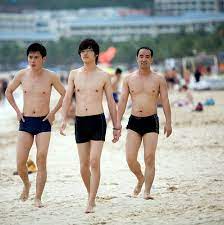 They evolved narrow eyelids to block uv radiation reflecting off the snow. 8asians Do Asians Have Body Hair