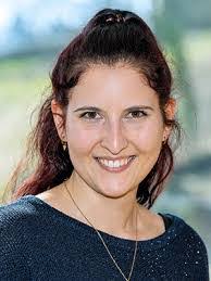 Anna Hatt's Instagram, Twitter & Facebook