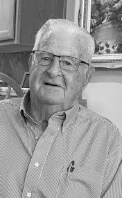 Hayden Reeves's Instagram, Twitter & Facebook