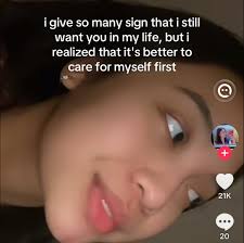 S q u a r e p o s t added a new photo.