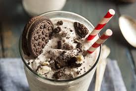 Scoop in ice cream scoop your ice cream into the blender—you'll need four full scoops. Every Fast Food Restaurant Milkshake Ranked