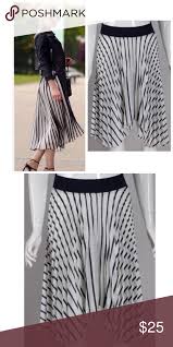 Black And White Striped Pleated Skirt Zara Stripe Pleated Accordion Skirt Trendy Fashion Outfits Fashion Fashion Outfits
