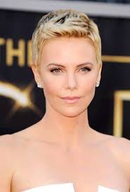 Top 22 Celebrities Short Hairstyles For Older Woman Stylendesigns Oscars Beauty Celebrity Short Hair Short Hairstyles For Women