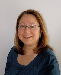 Heather Hobson's Instagram, Twitter & Facebook