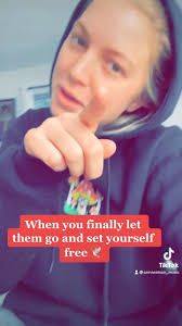 Cause dirty mirror selfies are the best selfies 🌹 #foxappreciationday  #iloveyou #songwriter #lesbian