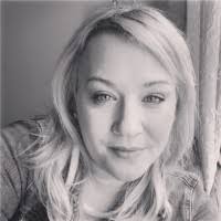 Jennifer Janowski's Instagram, Twitter & Facebook