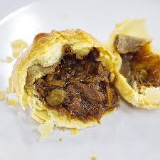 In this video, we explore the hidden gems in seremban, negeri sembilan. 15 Negeri Sembilan Dishes You Should Try Before You Die