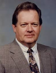 Lee Wayne's Instagram, Twitter & Facebook