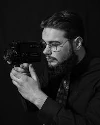 Jonathan DiMaria Media Core Hey guys I'm John I'm from Connecticut. I'm a  sophomore Commutations Arts Major. I chose orientation core because I like  making cool videos.