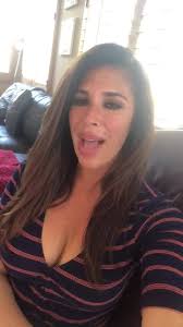 We are extremely excited to announce that Alyssa Brooke Levine who plays  Zelda in the new version of Stephen Kings Pet Sematary will be appearing at  Dark X Fest! This will be