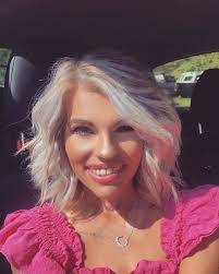 Kandi Hall's Instagram, Twitter & Facebook