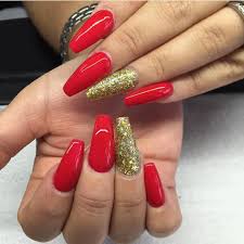 Great alternative for acrylic nails. Short Coffin Acrylic Nails Red And Gold Novocom Top
