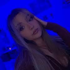 Ruby Holmes's Instagram, Twitter & Facebook