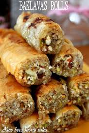 Baklavas Rolls Noix Amande Et Pistache Aux Becs Sucres Sales Recettes De Cuisine Recette Recette Patisserie Orientale